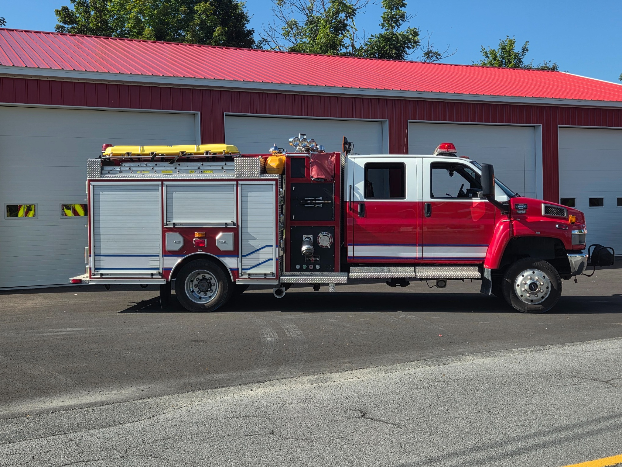2009 GMC TC5500 Crew Cab 4x4-1