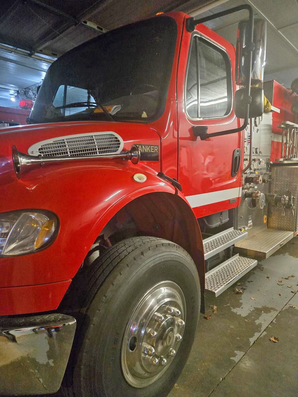 2005 Freightliner T800-2