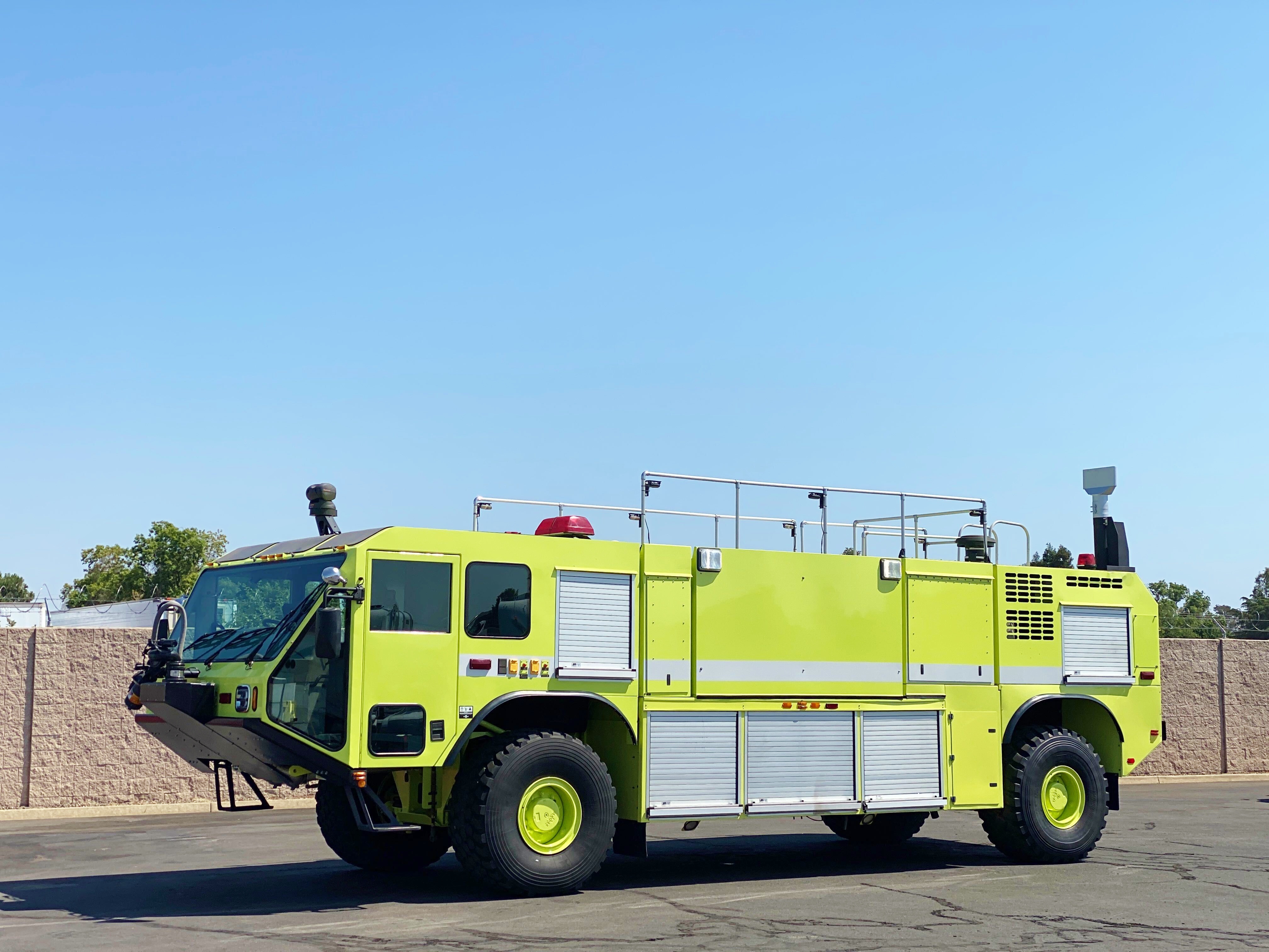 2006 Oshkosh Striker 1500-1
