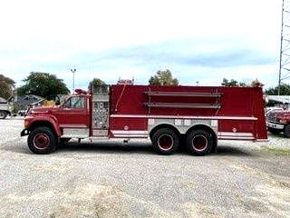 1995 Ford F-800-4