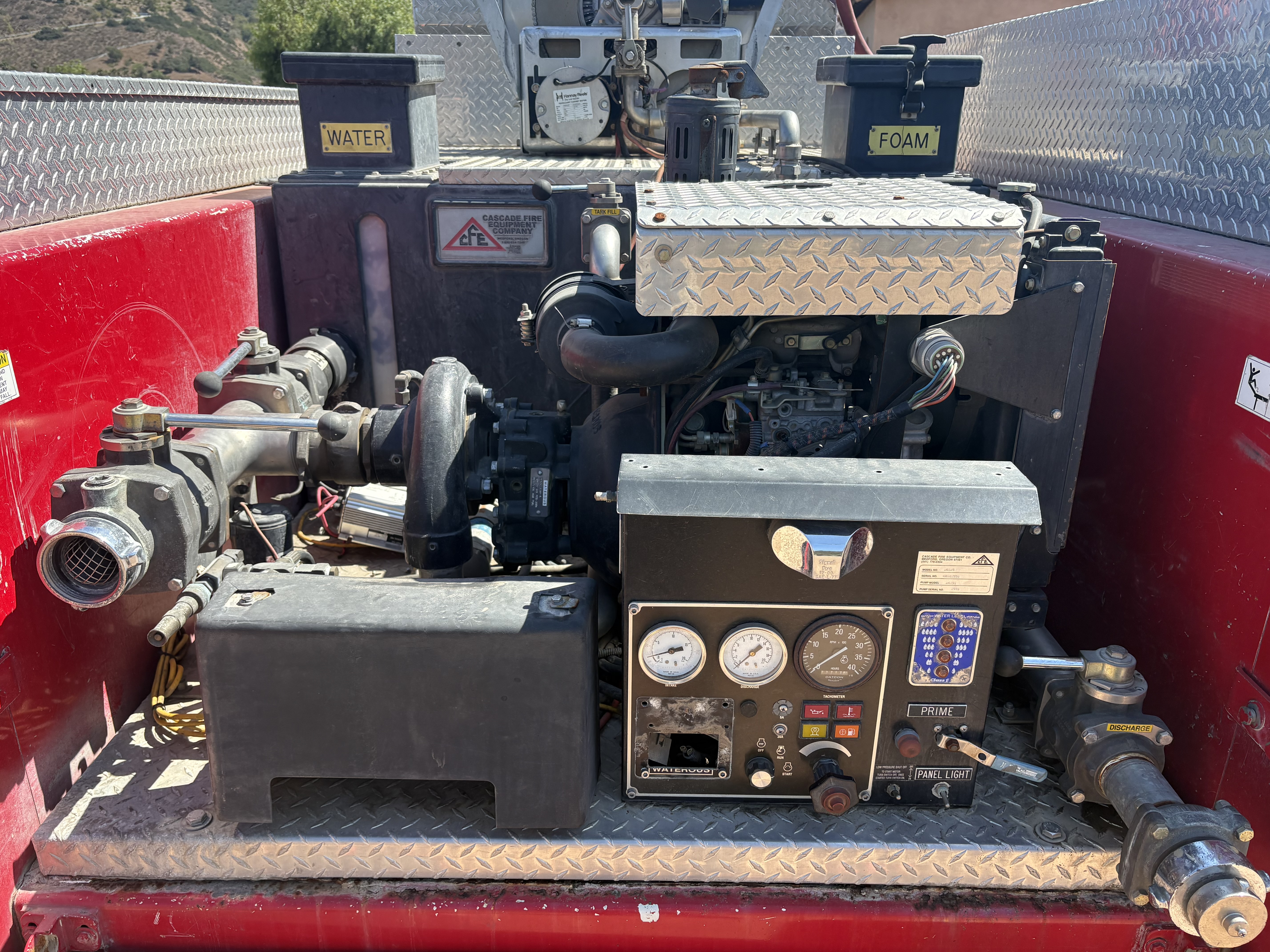 2004 Ford F-550-10