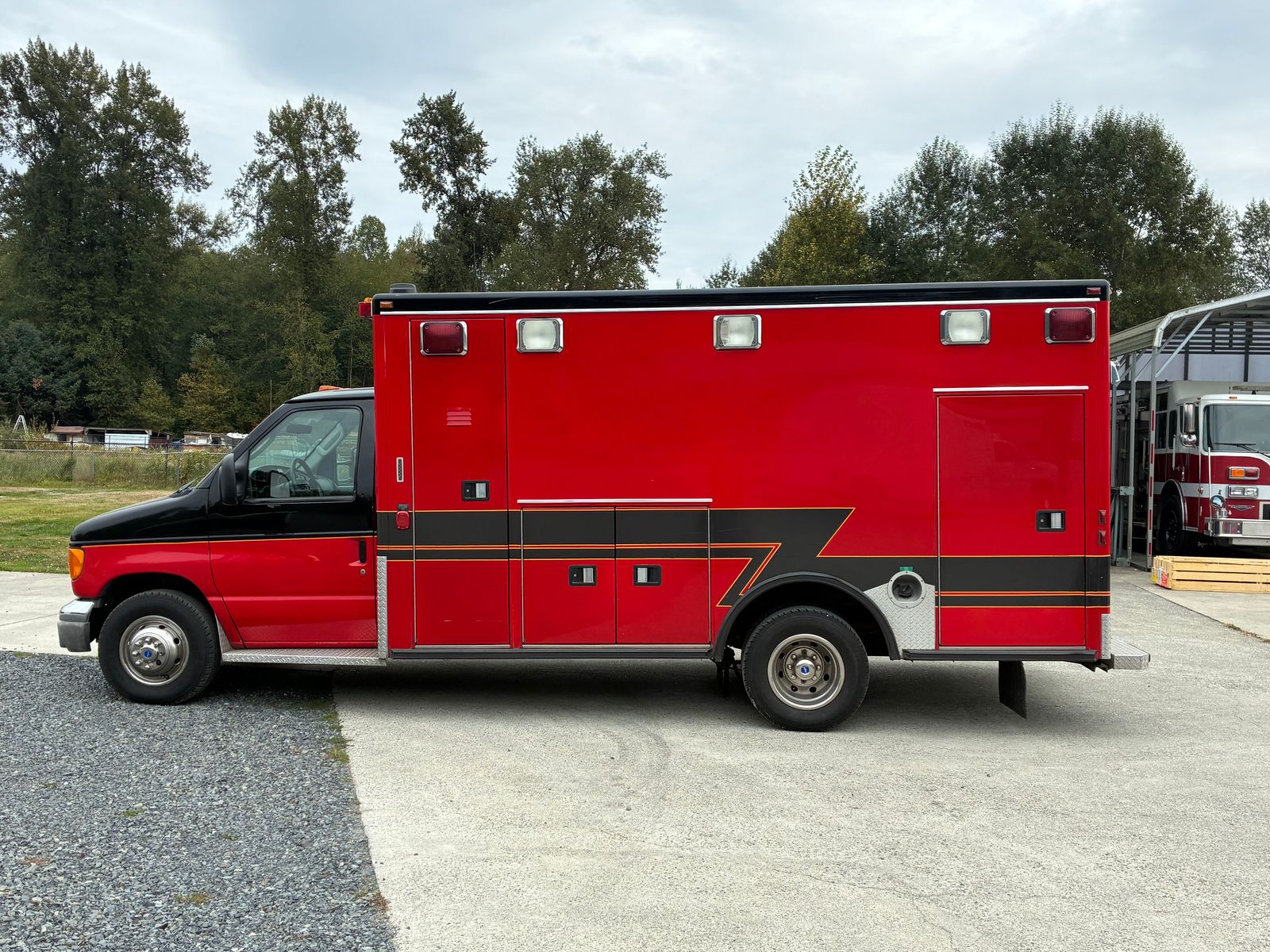 2003 Ford E-450/Type III-1