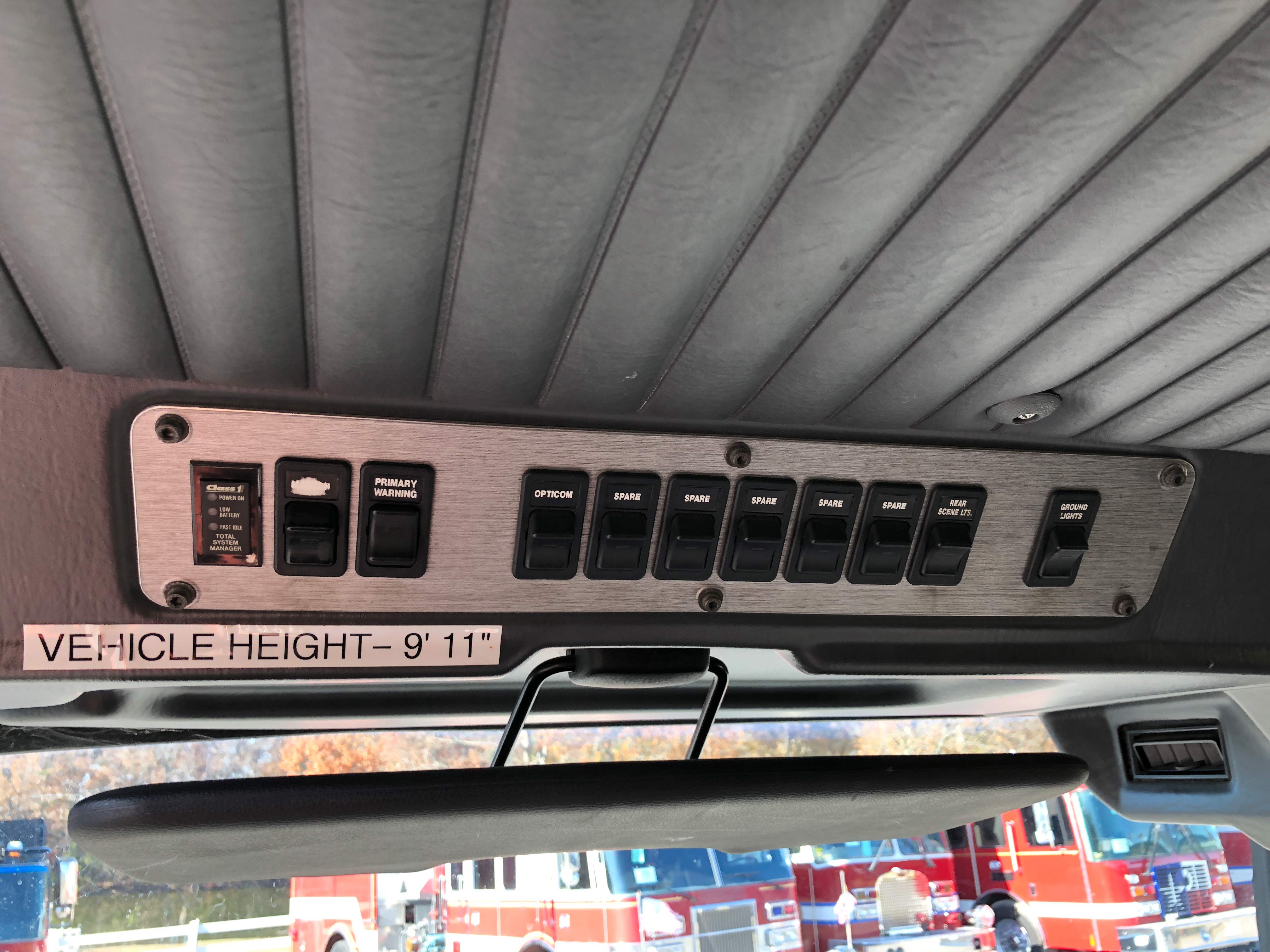 Carousel Thumbnail Image 9
