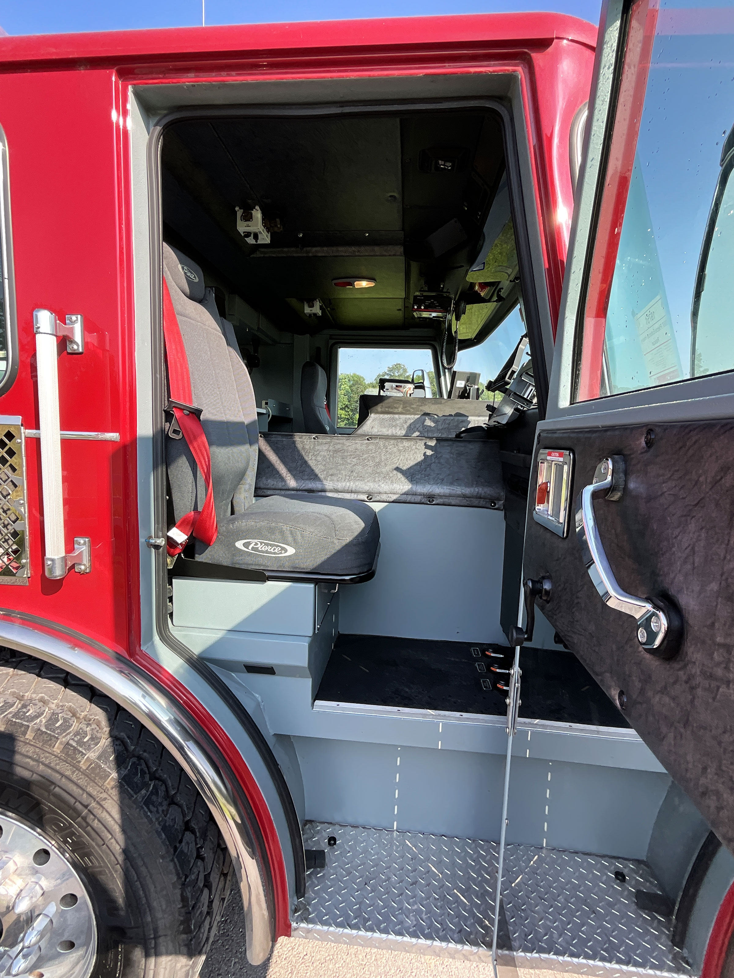 Carousel Thumbnail Image 32