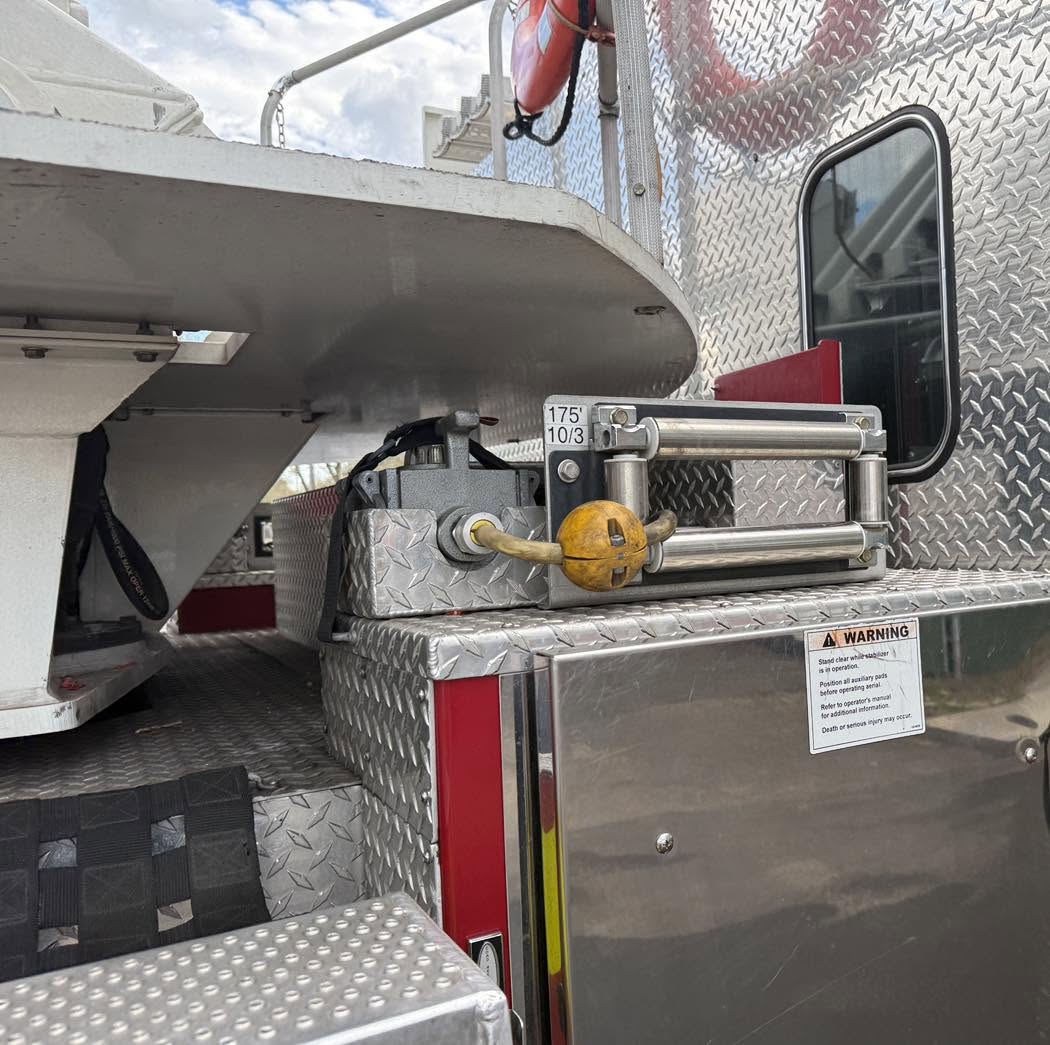 Carousel Thumbnail Image 8
