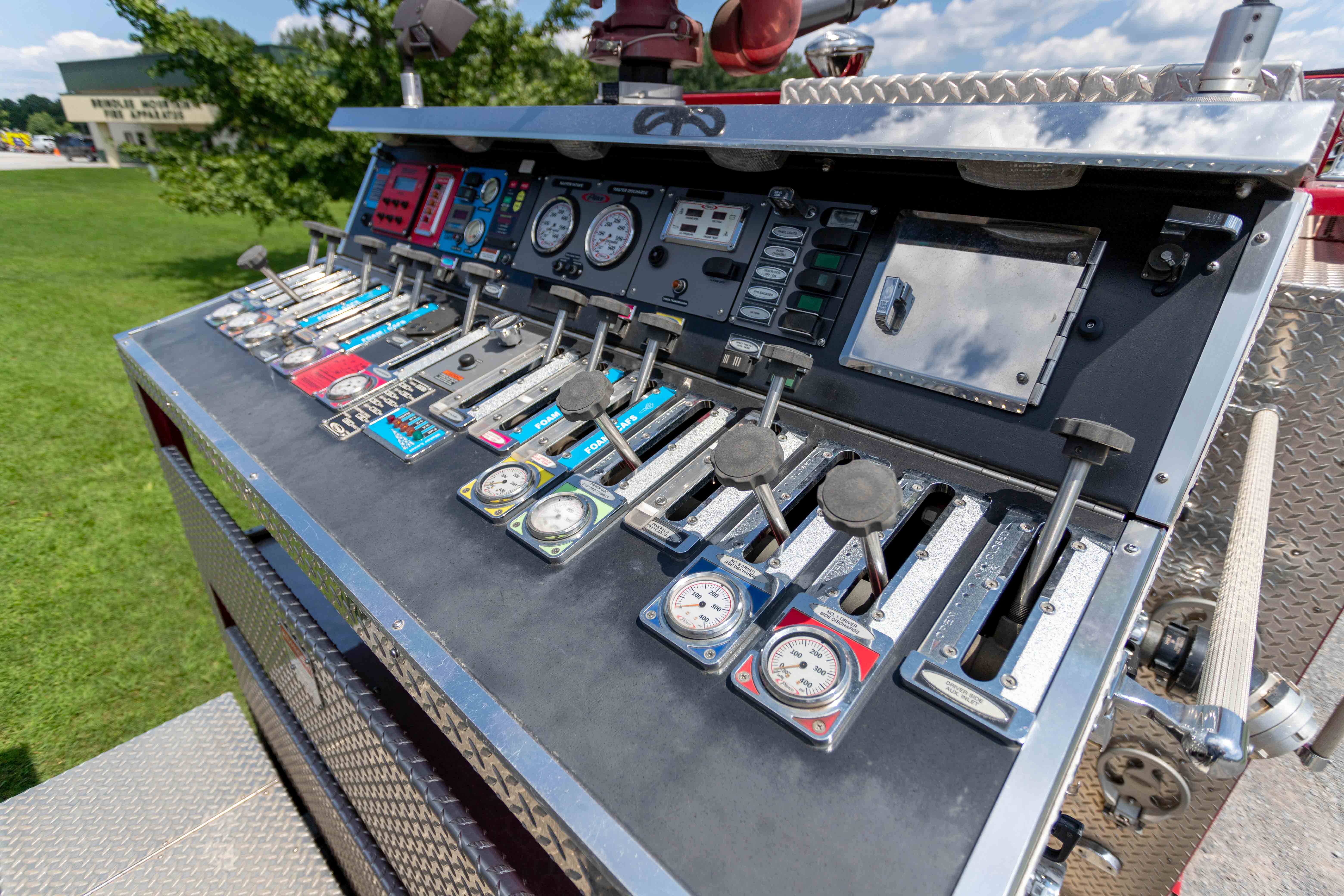 Carousel Thumbnail Image 8