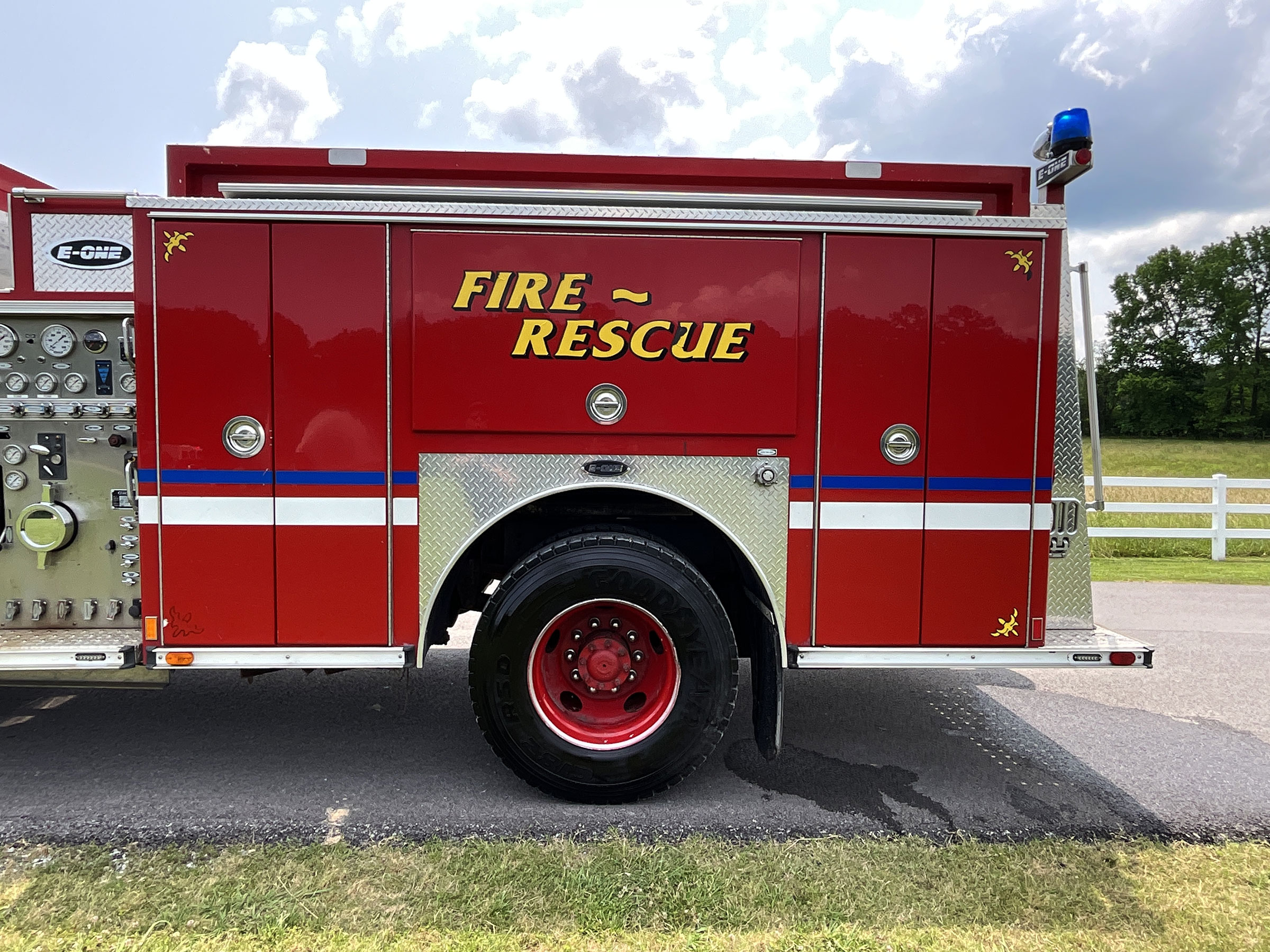 Carousel Thumbnail Image 25
