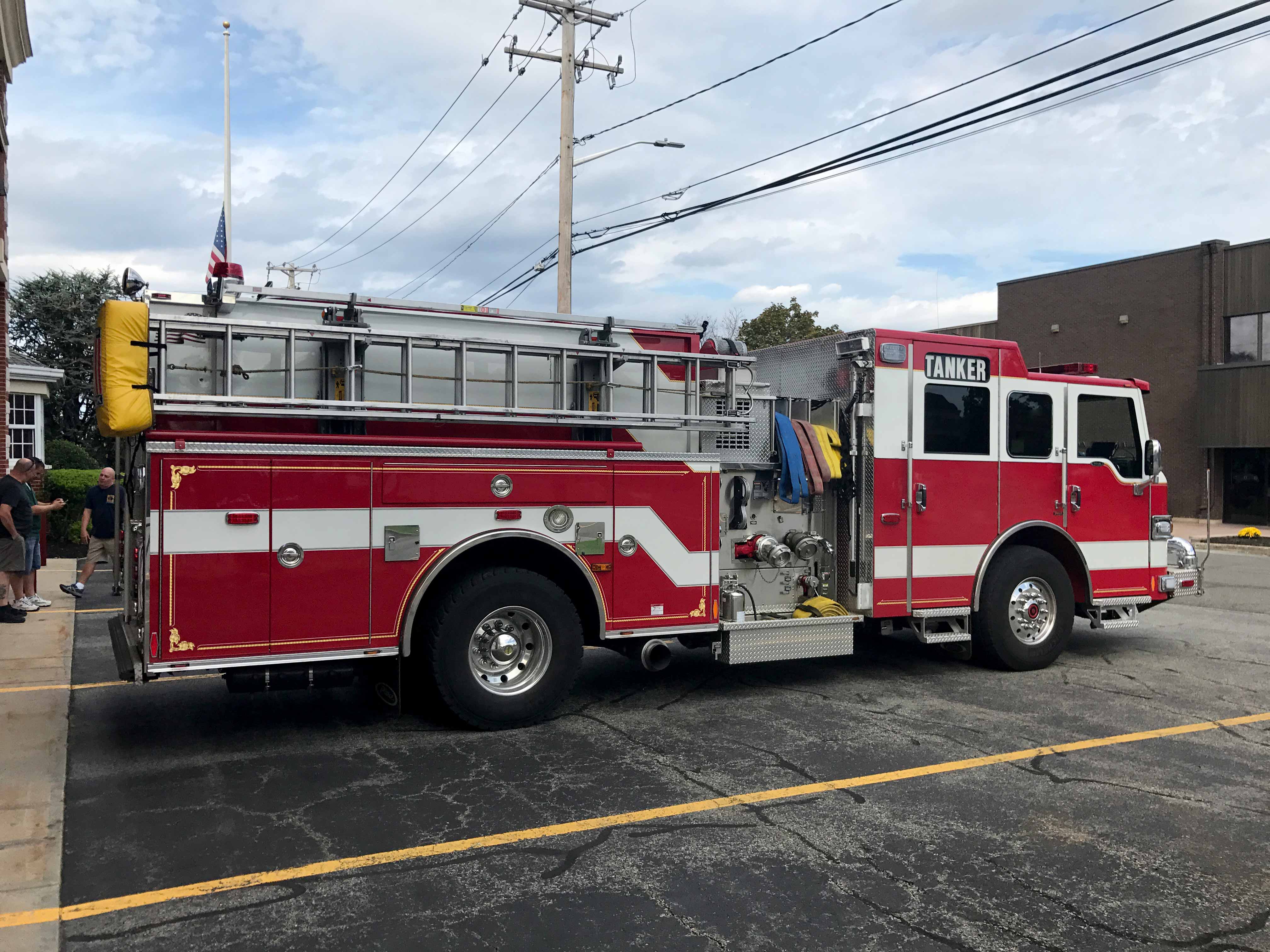 Carousel Thumbnail Image 8