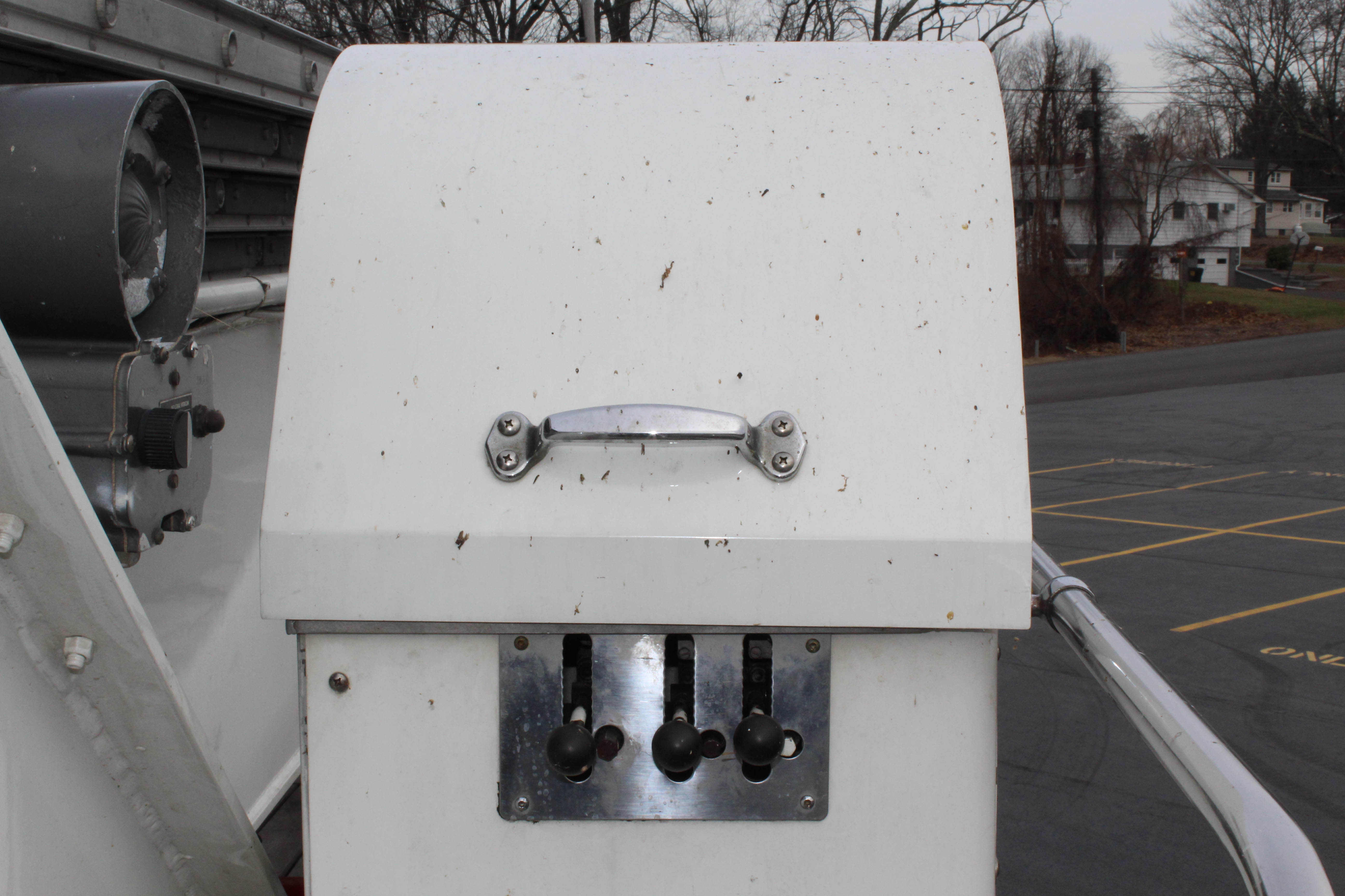 Carousel Thumbnail Image 8