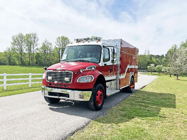 2010 Freightliner M2106