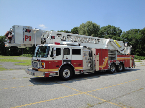2005 American LaFrance 100' Tower