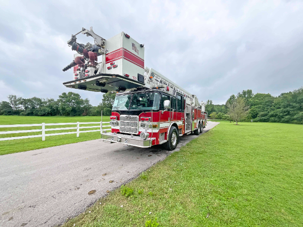 2008 Pierce Arrow 100' Platform