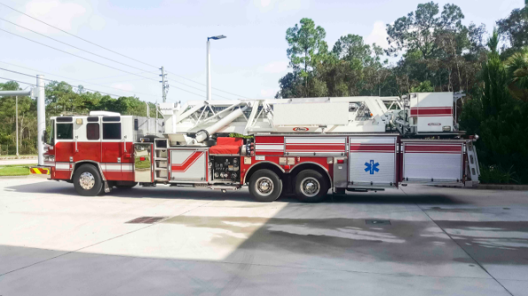 2006 Pierce Quantum