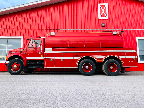 2000 International 4900