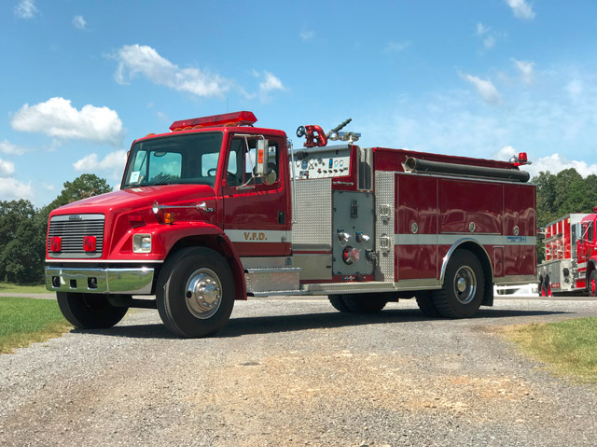 1997 Freightliner FL70 2-door