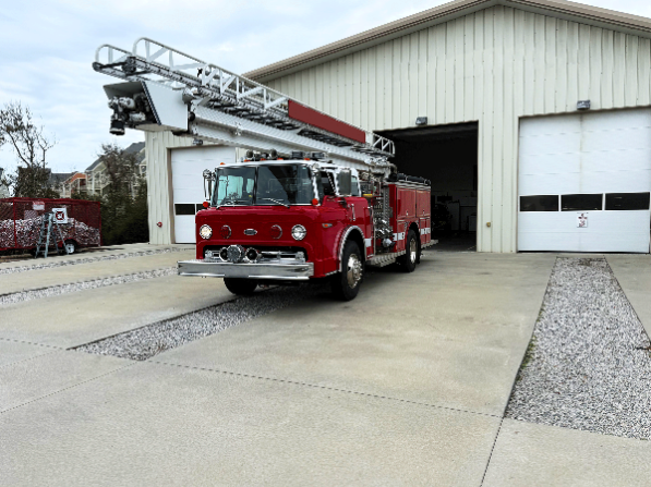 1986 E-One Ford 55' Aerial