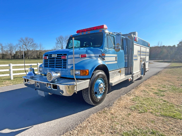 2000 International 4900