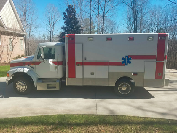 1998 International 4700 LP
