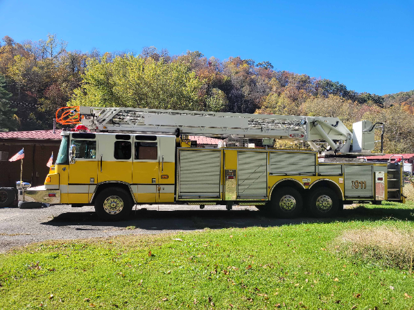 1998 Pierce Quantum 105' Aerial
