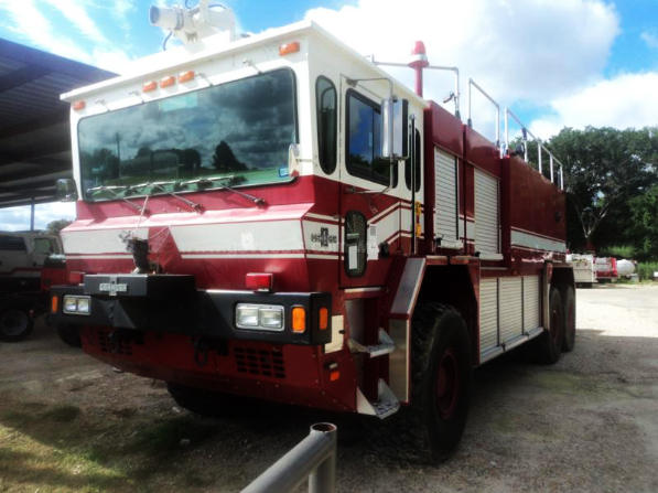 2002 Oshkosh Striker TI 3000 6x6
