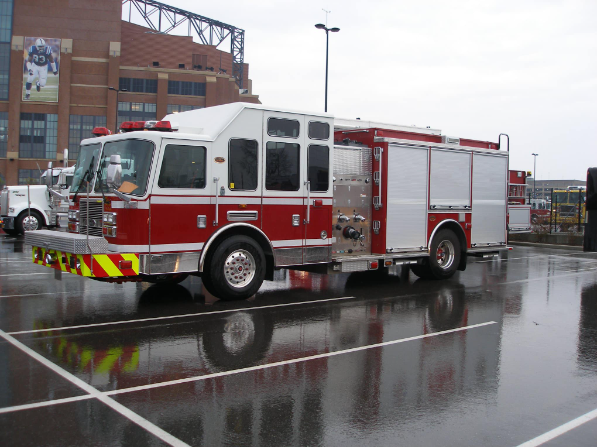 2009 KME Predator Pumper