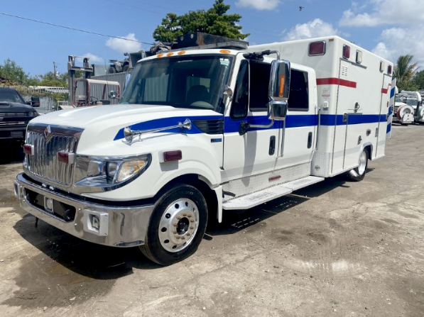 2015 International TerraStar Crew Cab