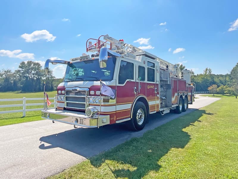 2009 Pierce Velocity 75' Quint