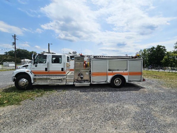 2006 Crimson International Commercial Pumper