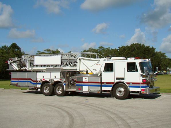 2007 Sutphen 100' Platform