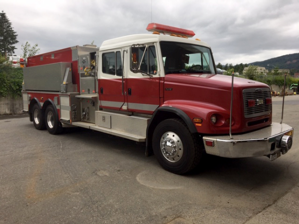 2001 Freightliner FL112