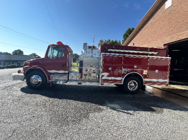 2001 Freightliner FL80