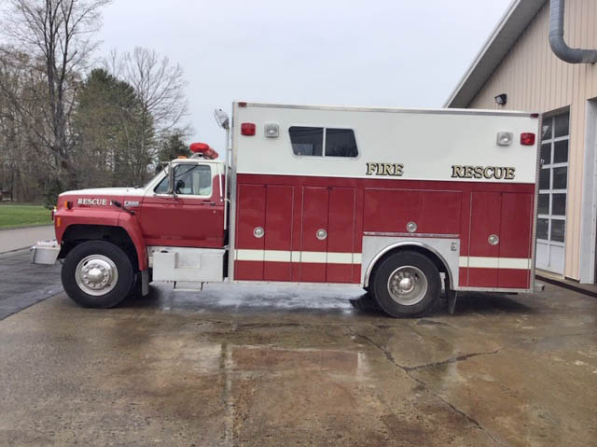 1991 Ford F800