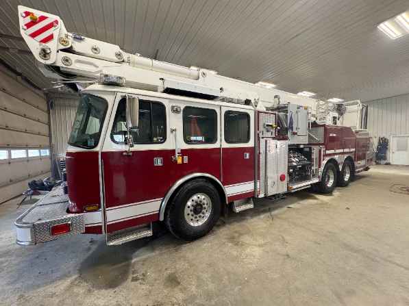 2009 E-One Cyclone II 114' Bronto Skylift