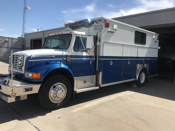2000 International 4900