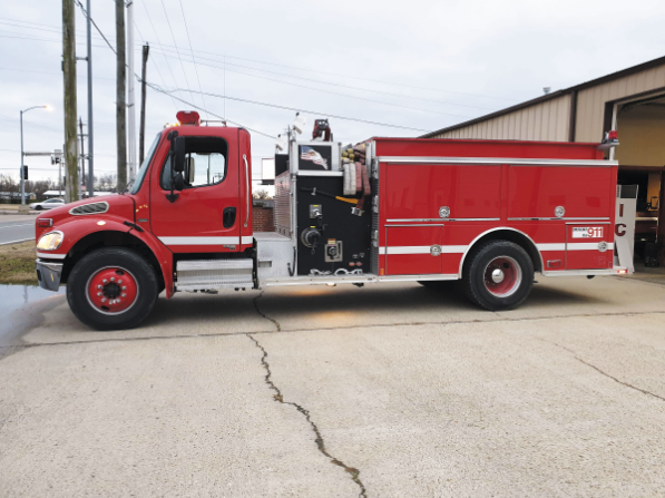 2004 Freightliner M2106