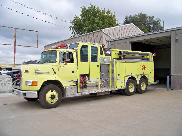 1994 Ford L8000