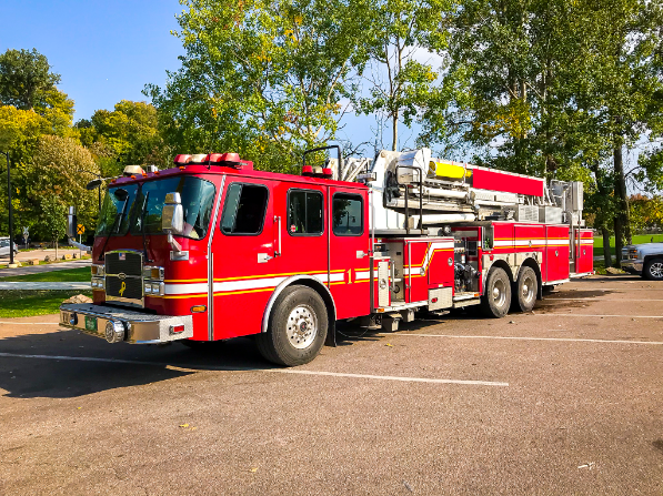 2003 E-One 