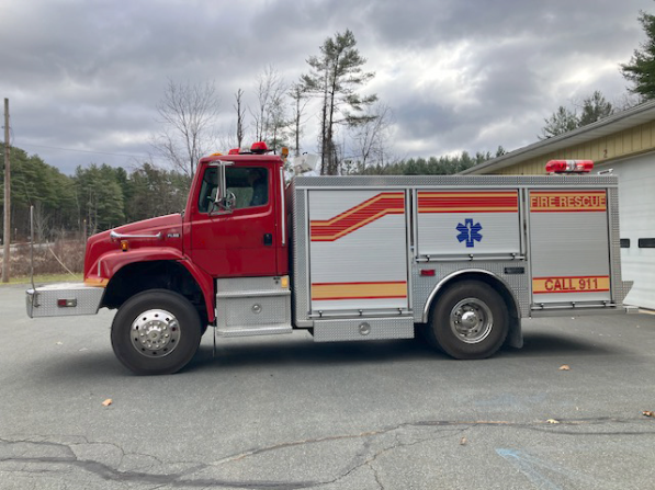 1996 Saulsbury Freightliner 4x4 Commercial Pumper