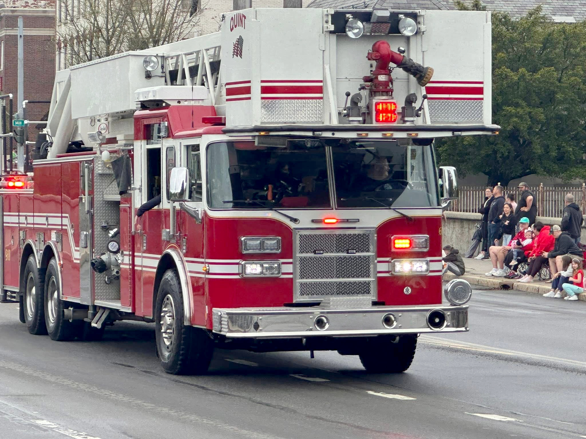 2002 Pierce Dash 100' Platform