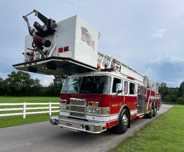 2003 Pierce Dash 85' Aerial
