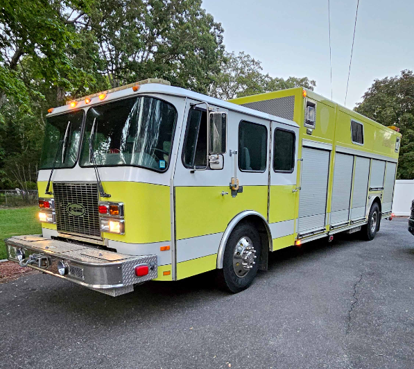 2000 Saulsbury E-One Walk-In Rescue