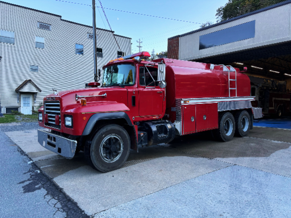 1996 Mack RD6905