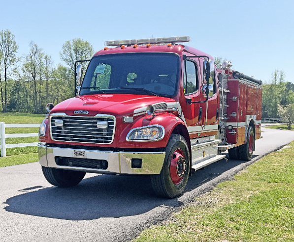 2004 Freightliner M2106
