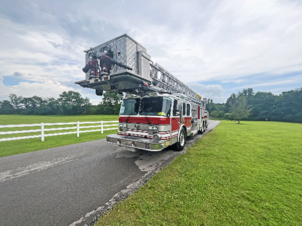 2004 E-One 105' Platform