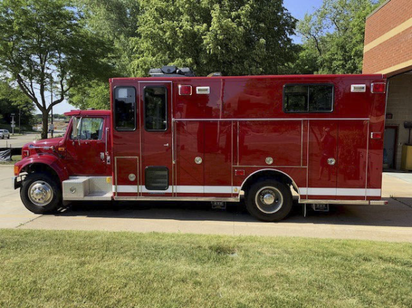 2001 International 4900