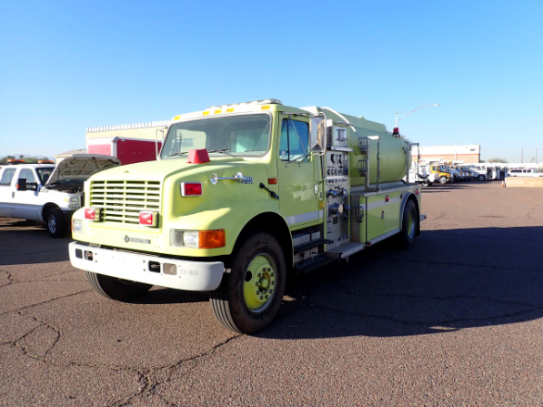 2000 International 4900
