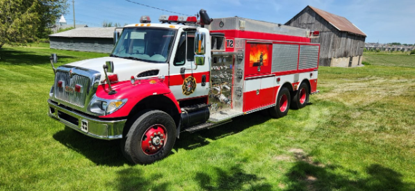 2005 International Tandem-Axle Commercial Pumper Tanker