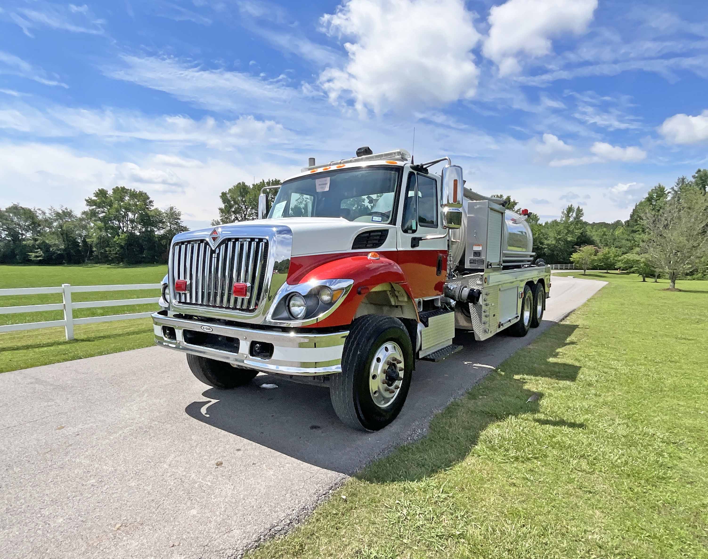 2010 E-One International Commercial Tandem-Axle Tanker