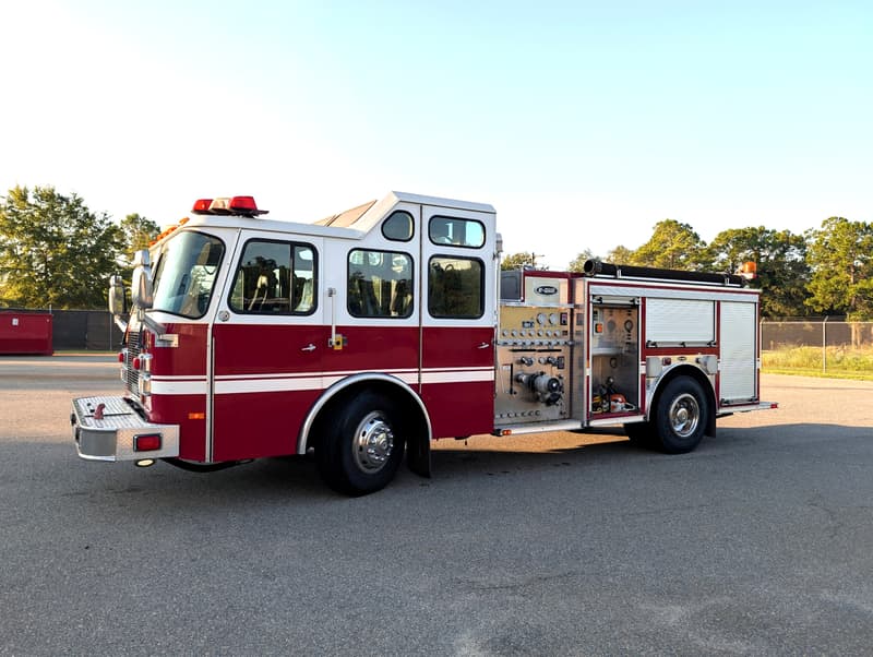 2001 E-One Cyclone II Pumper