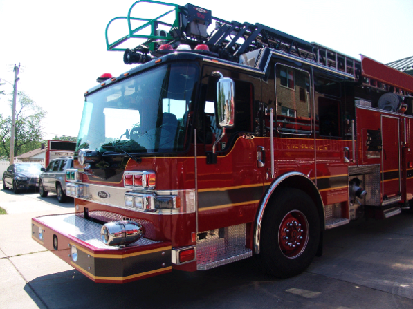 2015 Pierce Dash 105' Aerial